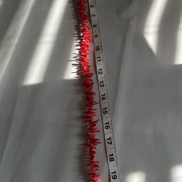 Unbranded Faux Plastic Red Coral Silver Tone Clasp Necklace 11 inch EUC - Picture 5 of 8